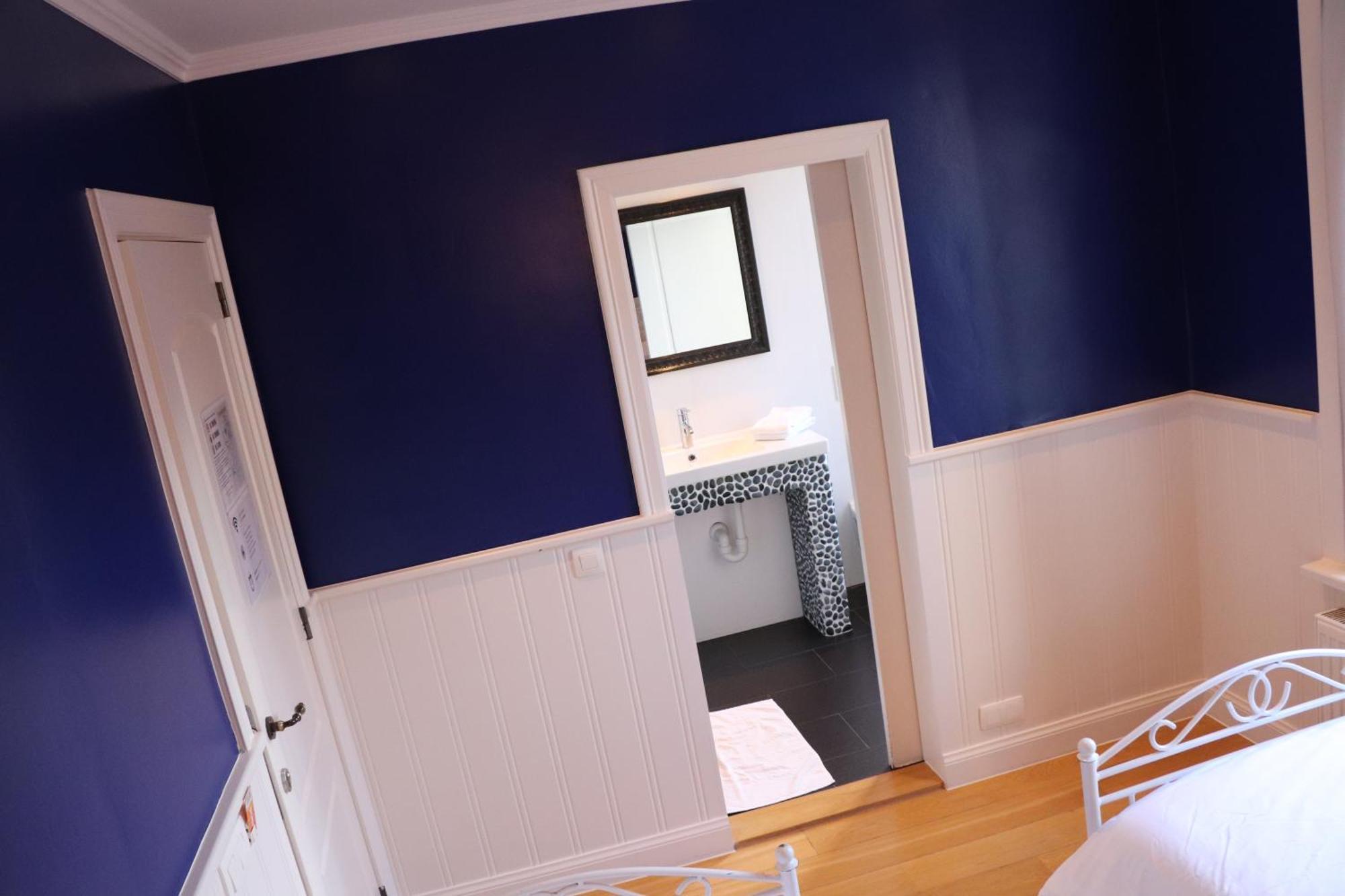 Hostel Lybeer Private Rooms Just For Two! Brügge Zimmer foto